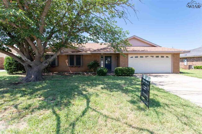 property at 4614 Spring Shadow Dr