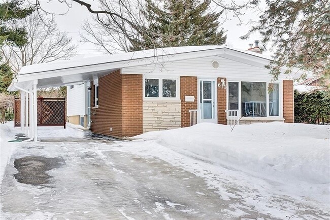 property at 611 Southmore Dr W