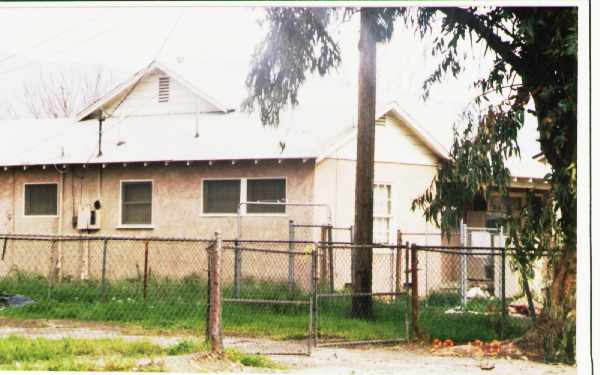 2230 Blake St in San Bernardino, CA - Foto de edificio - Building Photo