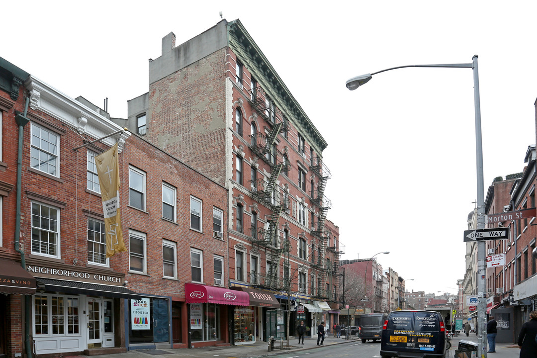 259-263 Bleecker St in New York, NY - Foto de edificio