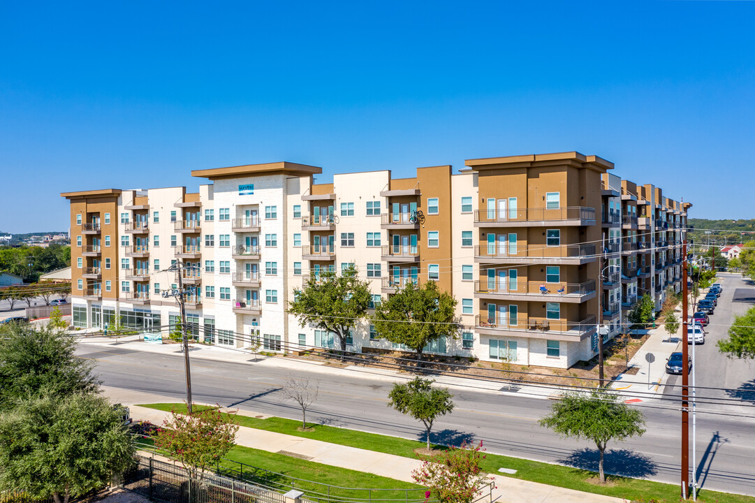 College Town at Texas State in San Marcos, TX - Building Photo