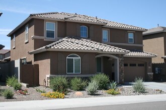 10765 W Bronco Trail in Peoria, AZ - Building Photo - Building Photo