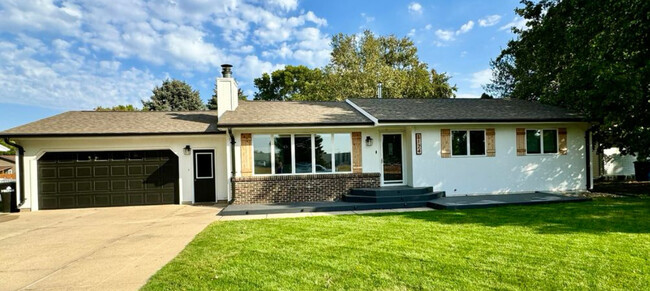 property at 1124 E 11th Ave
