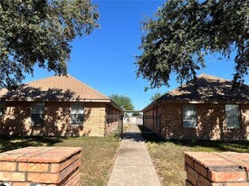 22 Villa Linda Ave in Edinburg, TX - Building Photo
