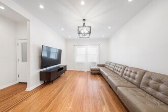 10 Apollo St in Jersey City, NJ - Building Photo - Building Photo