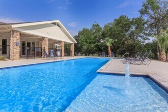 4100 N Parkdale Ln in Denison, TX - Building Photo - Building Photo