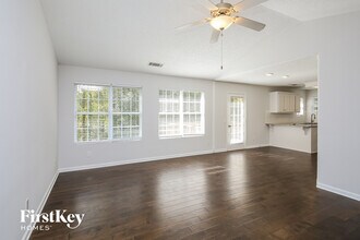 1911 Natalie Dr in Bethlehem, GA - Foto de edificio - Building Photo