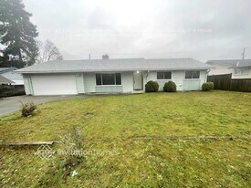 7807 76th Ave SW in Tacoma, WA - Building Photo