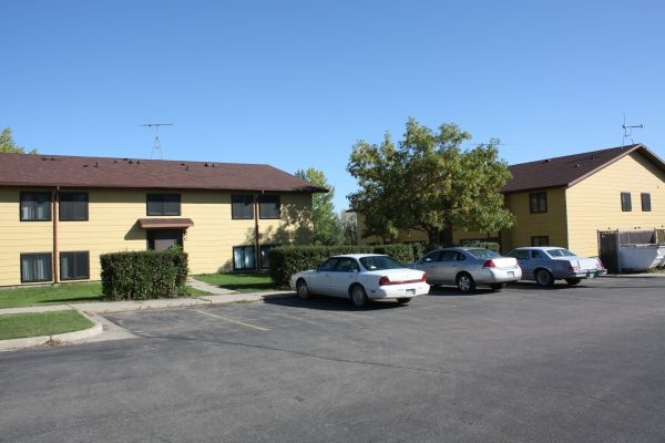 Harvey Manor Apartments in Harvey, ND - Building Photo - Building Photo