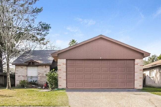 property at 12627 Day Hollow Ln