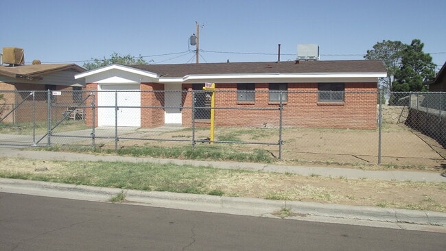 property at 10016 Kellogg St