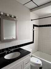 69 Homer St, Unit 3 in Boston, MA - Foto de edificio - Building Photo