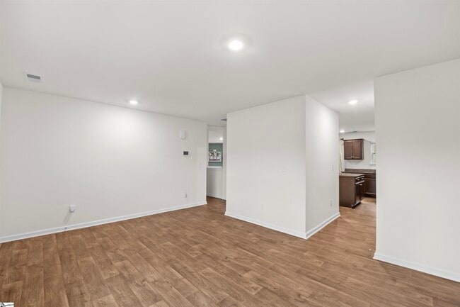 213 Sweetgrass Ln in Powdersville, SC - Building Photo - Building Photo