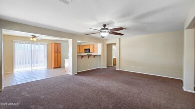 25039 W Dove Trail in Buckeye, AZ - Building Photo - Building Photo
