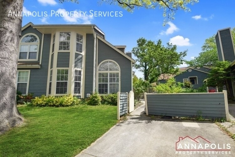 932 Yachtsman Way in Annapolis, MD - Building Photo