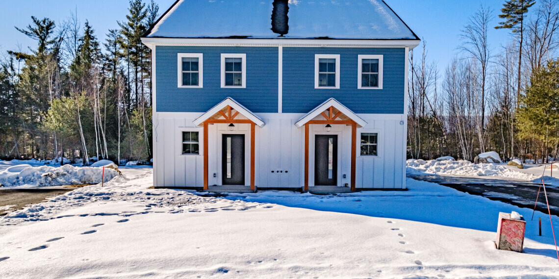 7 Sunshine Cir in Bridgton, ME - Building Photo