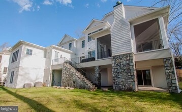 8504 Meadowlark Ln in Bethesda, MD - Building Photo - Building Photo