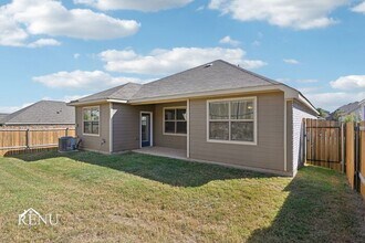 313 Ridgeland Oak Dr in Fort Worth, TX - Building Photo - Building Photo