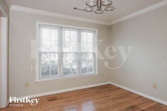 5523 Westerborne Dr in Greensboro, NC - Building Photo - Building Photo