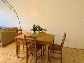 5855 Washington St in Hollywood, FL - Building Photo - Building Photo