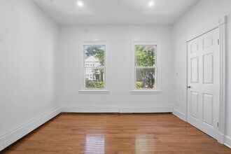 419 S 7th Ave in Mount Vernon, NY - Building Photo - Building Photo