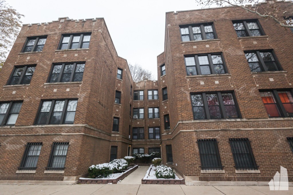 1424 W Byron St, Unit #1 in Chicago, IL - Foto de edificio