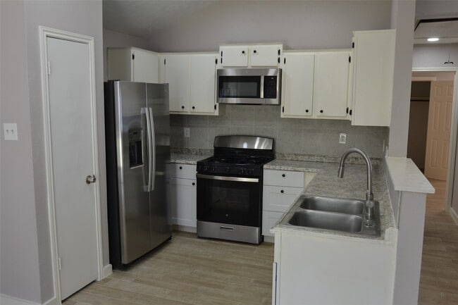 9130 Autumn Harvest Dr in Houston, TX - Building Photo - Building Photo