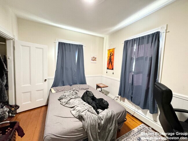 2 Folsom Ave, Unit 3 in Boston, MA - Building Photo - Building Photo
