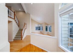 4104 NW 178th Pl in Portland, OR - Building Photo - Building Photo