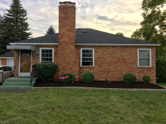 property at 28 Capen Blvd