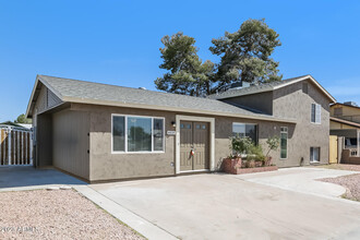 6237 S 44th St in Phoenix, AZ - Building Photo - Building Photo