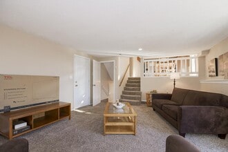 4809 S Kendall Dr in Independence, MO - Building Photo - Building Photo