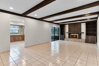 8208 La Serena Dr in Tampa, FL - Building Photo - Building Photo