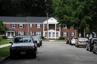 Alister Morristown in Morristown, NJ - Building Photo - Building Photo