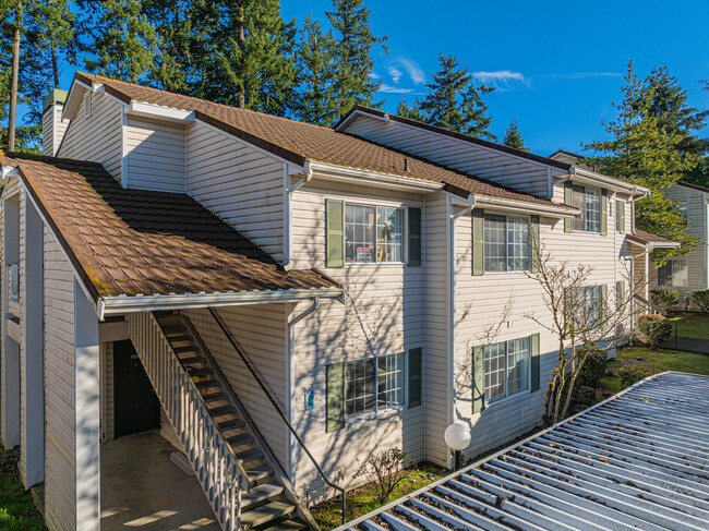 Clearwater Ridge Apartments in Auburn, WA - Building Photo - Building Photo