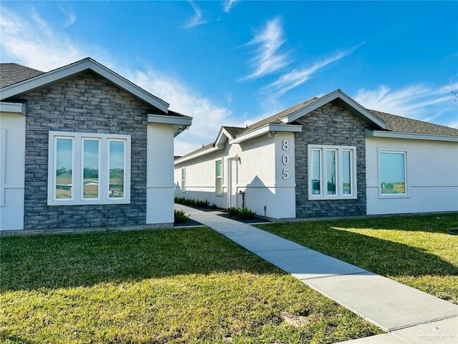 property at 805 N Clarence Ave