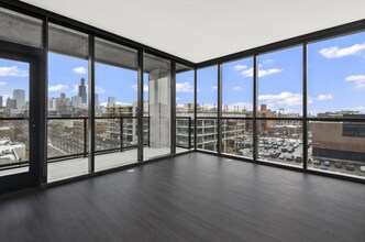 1407 W Randolph St-Unit -0702 in Chicago, IL - Building Photo - Building Photo
