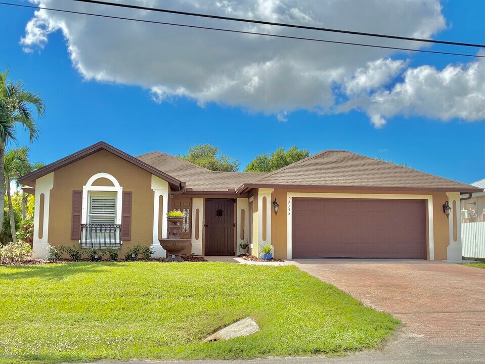 26748 Morton Ave in Bonita Springs, FL - Building Photo