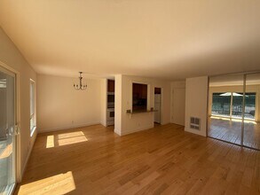 800 N Delaware St in San Mateo, CA - Building Photo - Building Photo