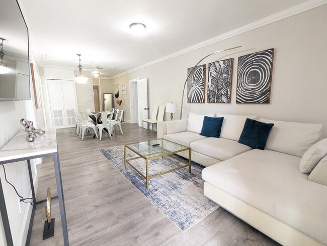 property at 3120 SW 27th St