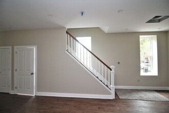 213 Wilson St in Baltimore, MD - Building Photo - Building Photo