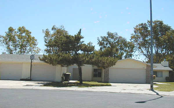 Stockton Triplex in Stockton, CA - Building Photo