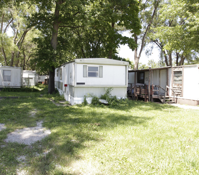 4529 N 61st St in Lincoln, NE - Foto de edificio - Building Photo