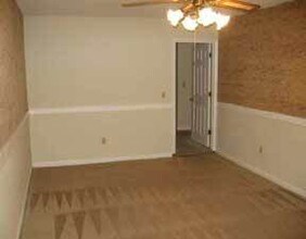 4304 Hunters Club Dr in Raleigh, NC - Building Photo - Building Photo