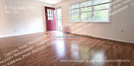 8 Suzanne Dr in Portsmouth, NH - Building Photo - Building Photo