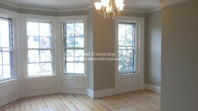 143 Worcester St, Unit 2 in Boston, MA - Building Photo - Building Photo