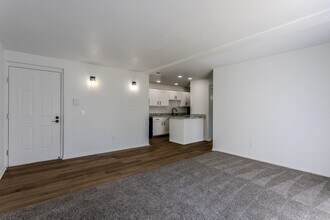 Market Mohawk Apartments in Columbus, OH - Building Photo - Interior Photo