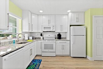 300 S Central Ave in Flagler Beach, FL - Building Photo - Building Photo