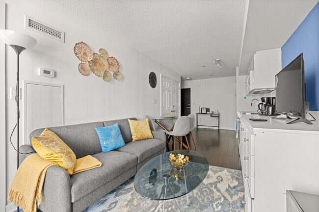 property at 462 Front St W