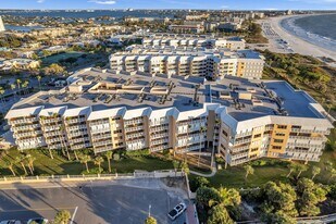 6650 Sunset Way in St Pete Beach, FL - Building Photo